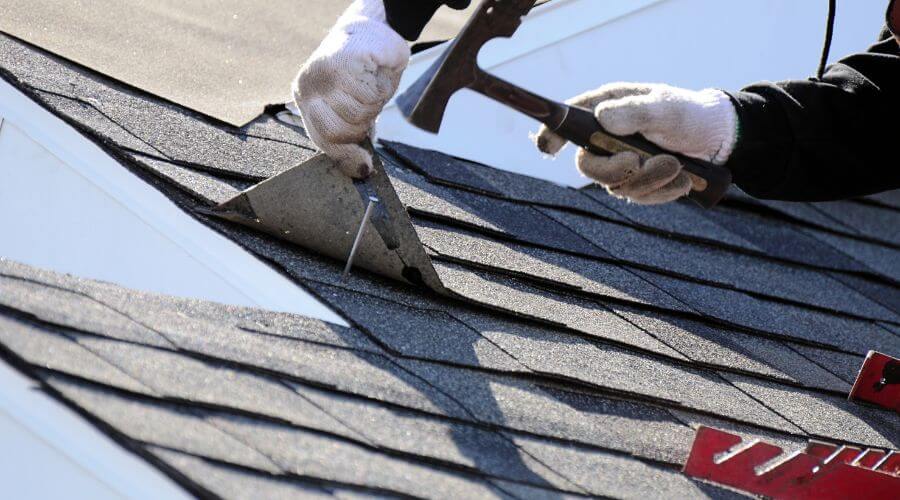 Professional gutter cleaning in Mio, MI